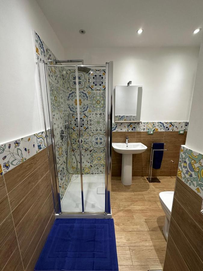 Апартаменты Maiolica House Чефалу Экстерьер фото