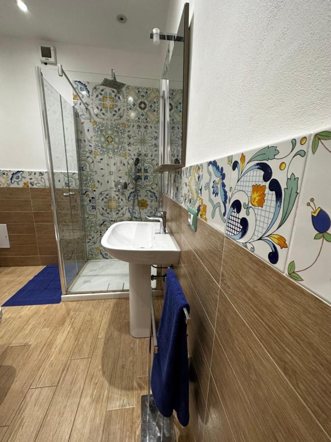 Апартаменты Maiolica House Чефалу Экстерьер фото